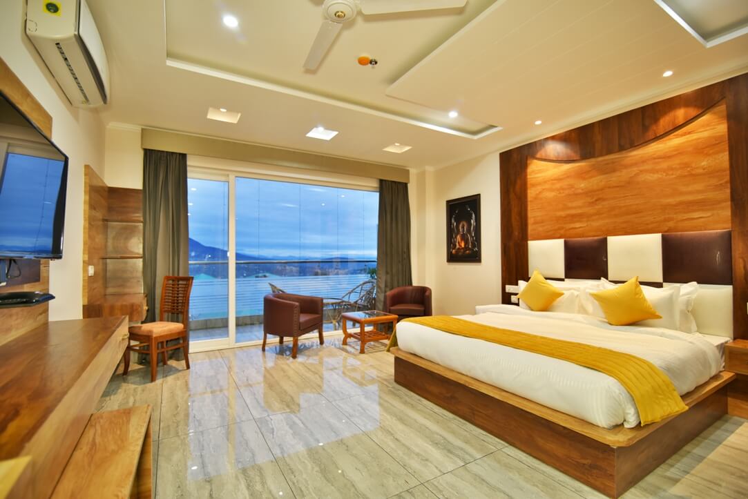 Dhauladhar Hills Resort